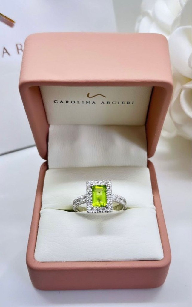 Peridoto en estuche